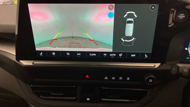 Volkswagen Transporter T32 Swb Electric 160kW 65kWh Commerce Pro Van Auto